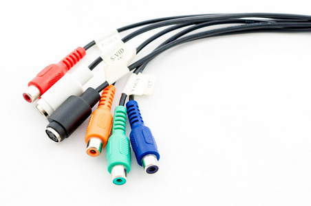 音频和视频电缆隔离在白色背景上的连接器