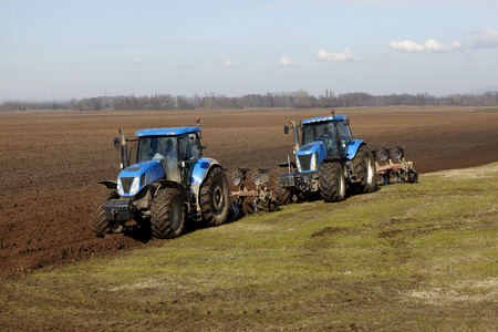 农业拖拉机耕地 lanf 外地蔬菜拖拉机耕田矢量背景拖拉机拖拉机农业
