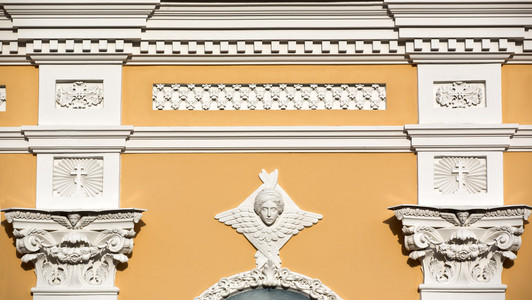 俄罗斯东正教教会石膏装饰的片段