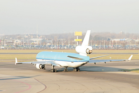 从在荷兰斯希普霍尔机场起飞的飞机准备好
