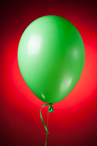 节日绿色气球