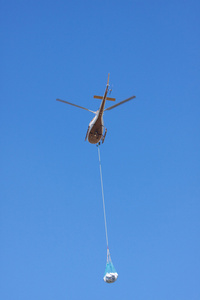 直升机与装载