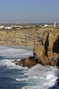葡萄牙在拉各斯附近的岩石海岸