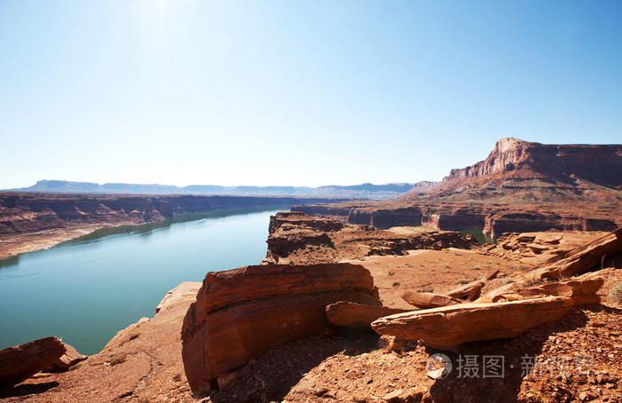 鲍威尔湖