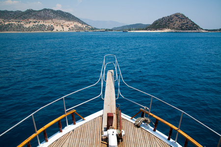 查看从船头船照片