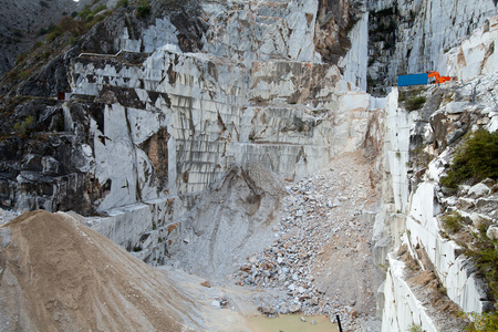 大理石采石场apuan 阿尔卑斯山 卡拉拉