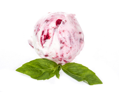 草莓冰淇淋从顶部在白色背景上的独家新闻