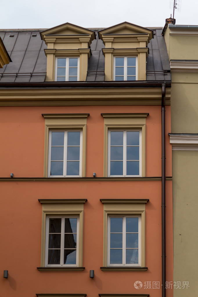 老镇房子在克拉科夫,波兰的美丽外表之下照片-正版商用图片19stqc-摄