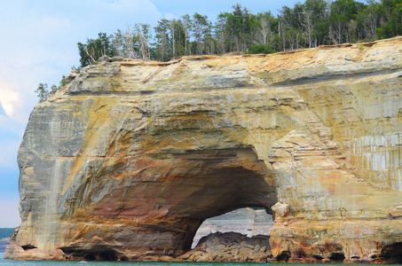 大门户网站的图所示的岩石国家湖岸
