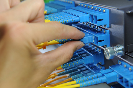 光纤光纤集线器数码通讯和互联网的网络服务器机房