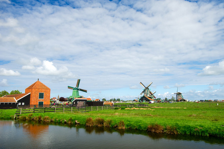 在 zaanse schans 风车