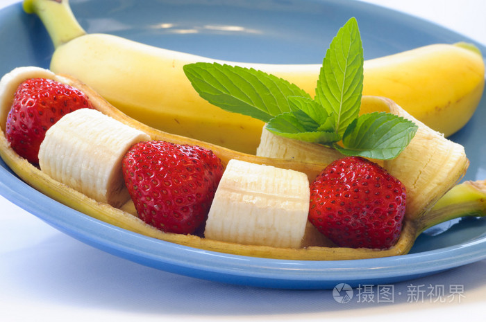 香蕉和草莓甜点