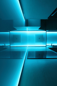 蓝色 led 照明的厨房