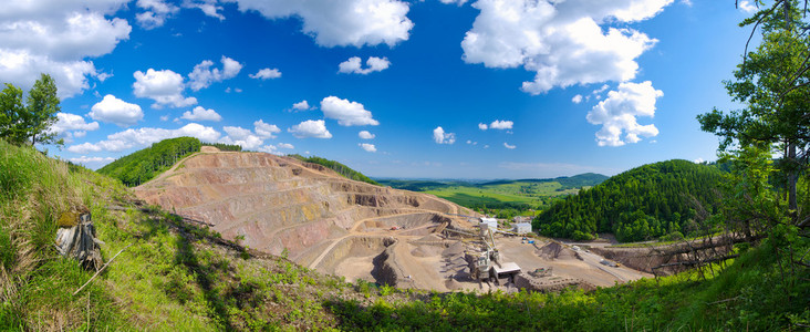 景观石矿场图片