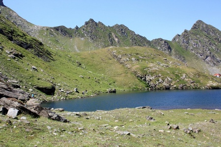 山风景和冰川湖从罗马尼亚