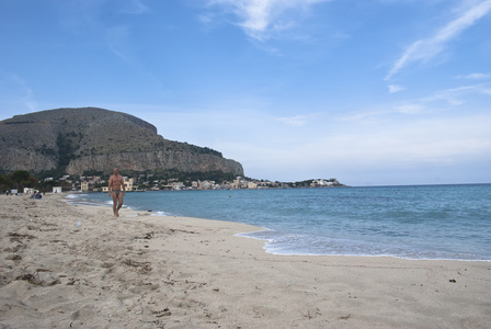 蒙德罗，巴勒莫，西西里岛的海滩