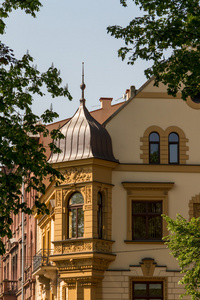 老镇房子在克拉科夫，波兰的美丽外表之下