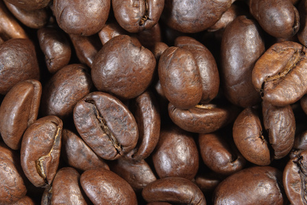 一些咖啡豆einige kaffeebohnen 的特写