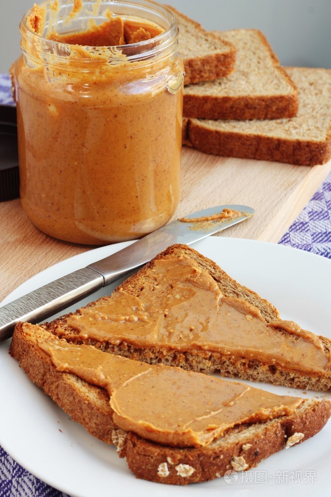 花生酱吐司