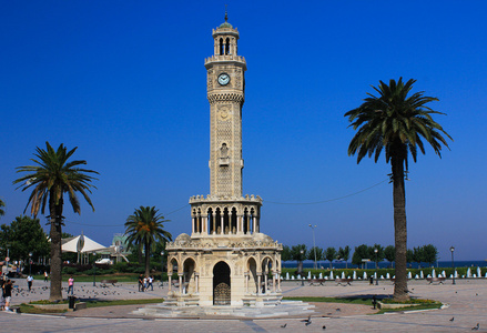 在土耳其伊兹密尔历史性城市时钟