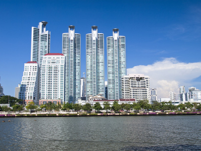 高层建筑现代建筑在曼谷，泰国