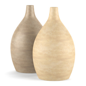 孤立在白色背景上的两个棕色陶瓷花瓶