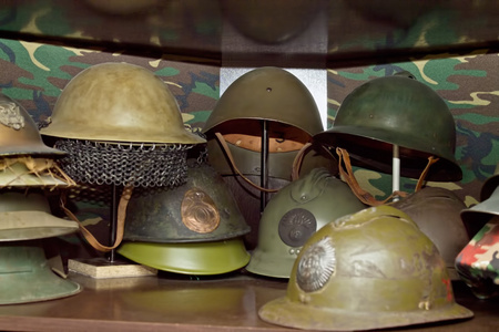 不同类型的部队盔部队图片