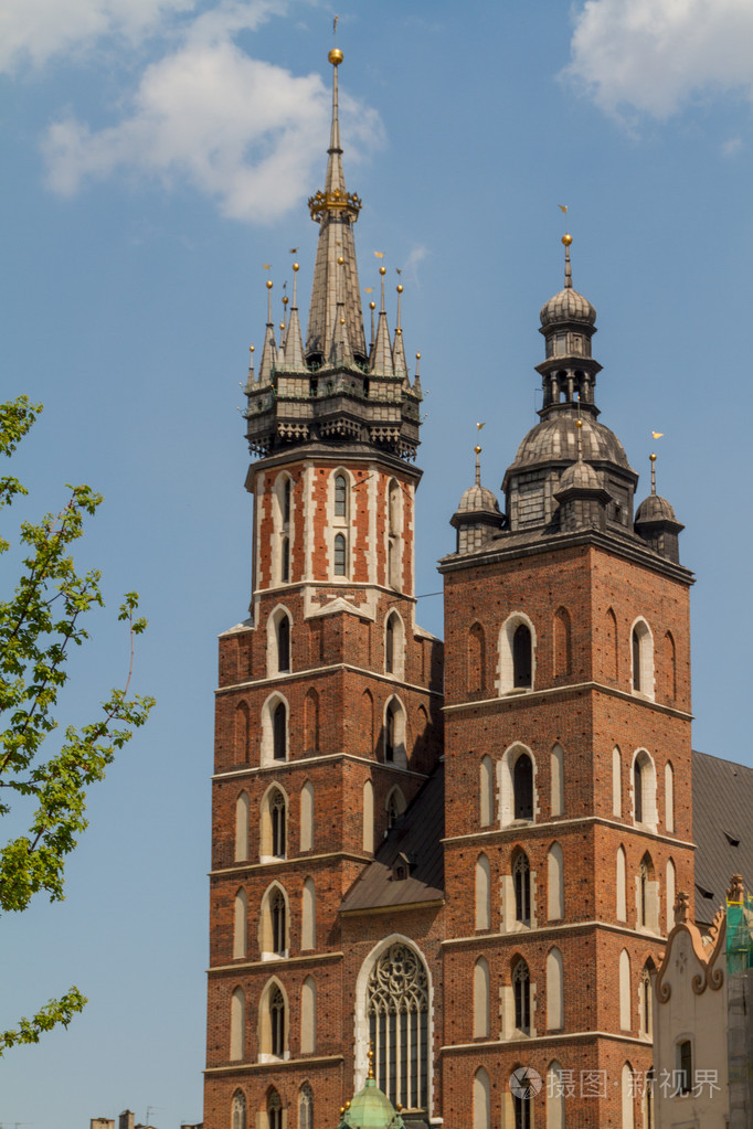 圣玛丽大教堂 (mariacki 教堂)-著名砖哥特式库尔