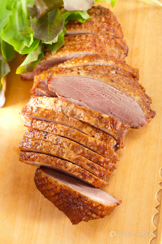熏鸭胸肉圆角切片