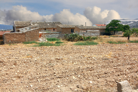 老农场村庄la canalosa在西班牙阿利坎特的意见