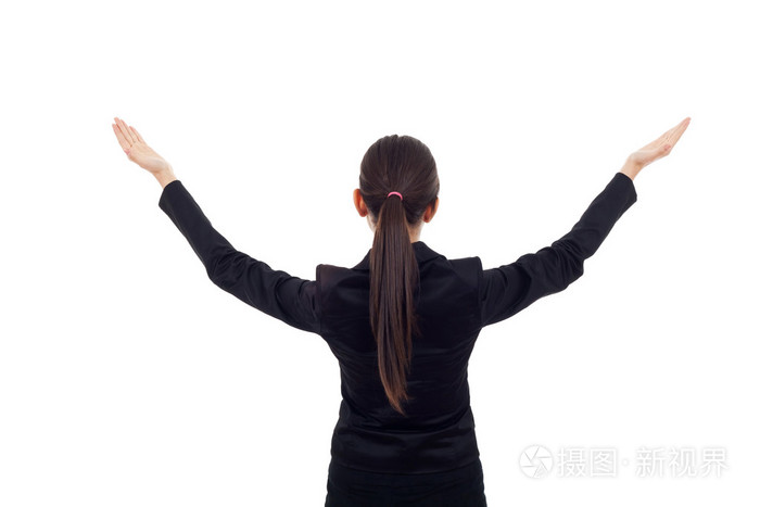 用她的双手打开的年轻商业女人