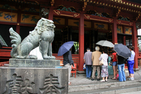 野兽石头雕像浅草神社，东京日本