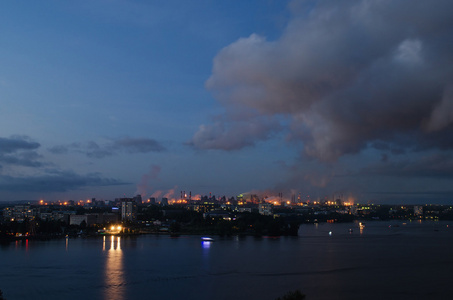 小镇的夜晚全景