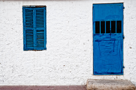 门和窗户的伊维萨岛