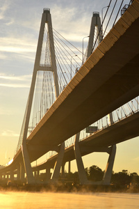 电缆支撑桥跨河涅瓦河