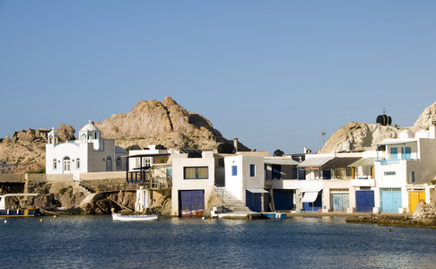 渔夫的楼房，入岩石峭壁地中海 firop