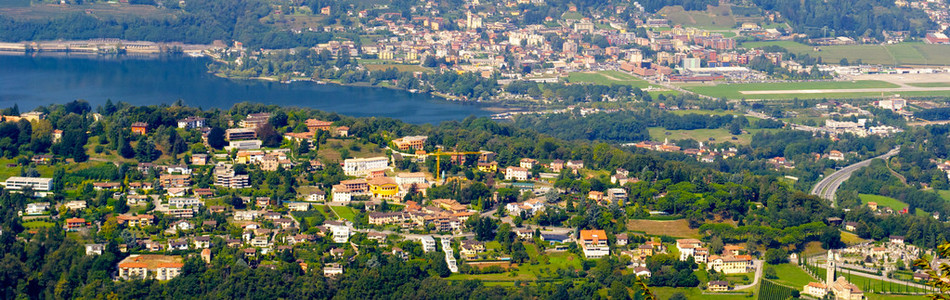 瑞士卢加诺市的全景空中视图