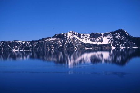 火山口湖