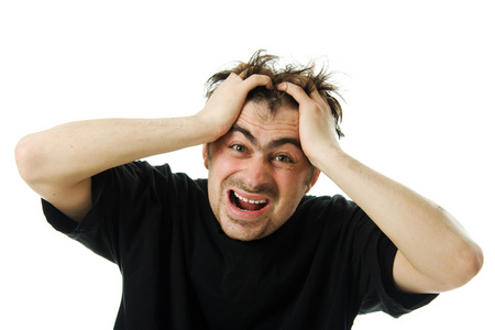 小男孩绝望地喊图片