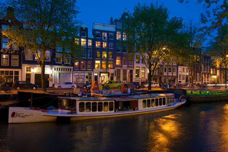 房子沿运河，阿姆斯特丹，荷兰