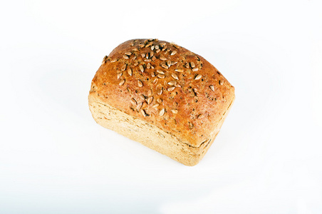 在白色背景上的美味面包