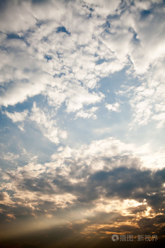 蓝蓝的天空云照片-正版商用图片1a4s37-摄图新视界
