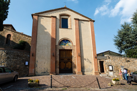 蒙塔尔奇诺，托斯卡纳，意大利的小镇小教堂