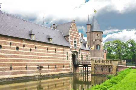 荷兰城堡 heeswijk。荷兰