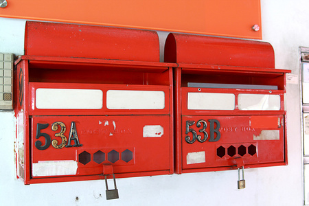 红色信箱新加坡