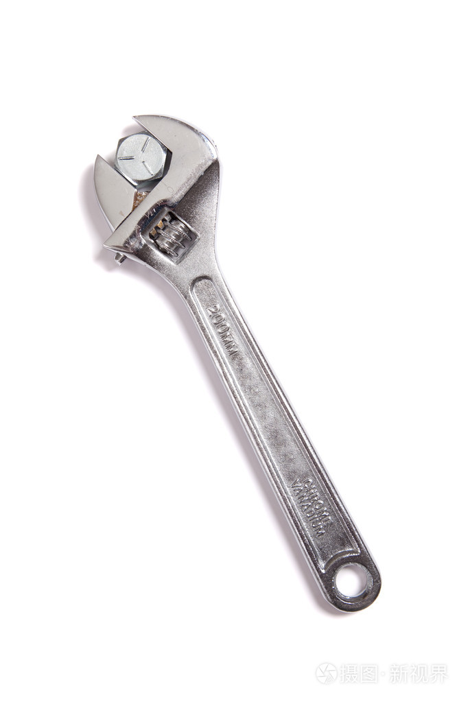 银扳手拧紧螺栓