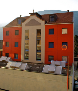 贝林佐纳，瑞士的体系结构