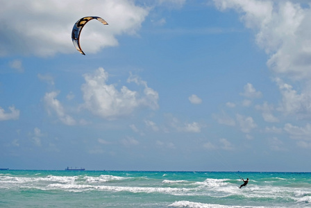 达尼亚海滩 kitesurfer