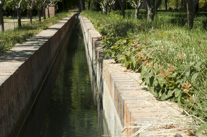 灌溉渠