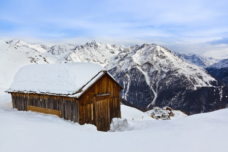 房子在山滑雪场 solden 奥地利